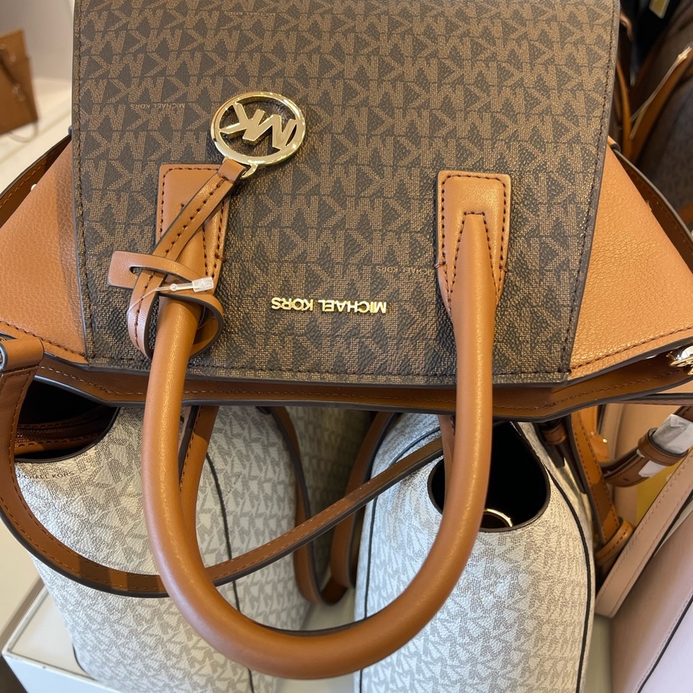 Michael Kors Avril Small Leather Logo Satchel Crossbody Brown Top Zip Bag NWT - Picture 16 of 16